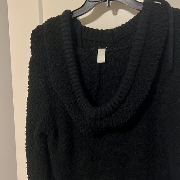 Medium/Large - Picture 3 of 3